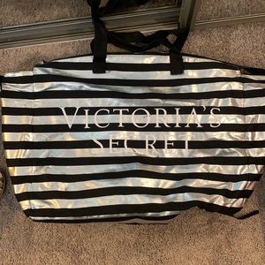 VS weekender bag